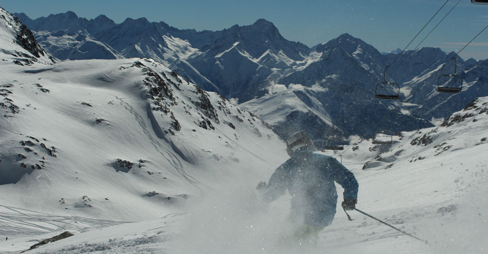 Photo: Daniel Elkan - skiing in Alpe d'Huez1