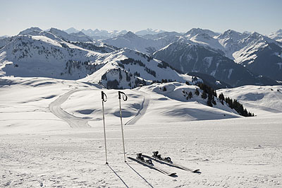 Kitsbuehel ski slopes by train