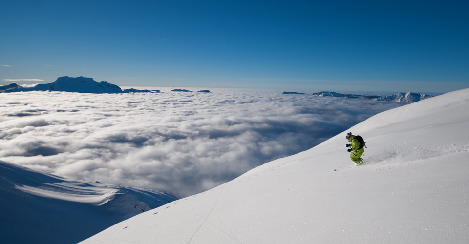 Photo: Greg Dieu - La Clusaz skiing powder