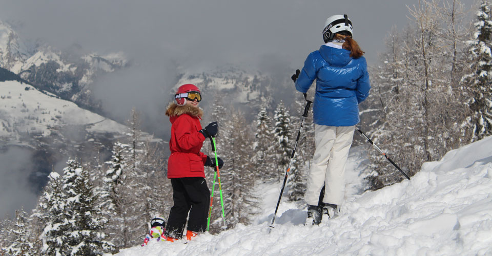 Photo: Daniel Elkan - skiers in Les Arcs