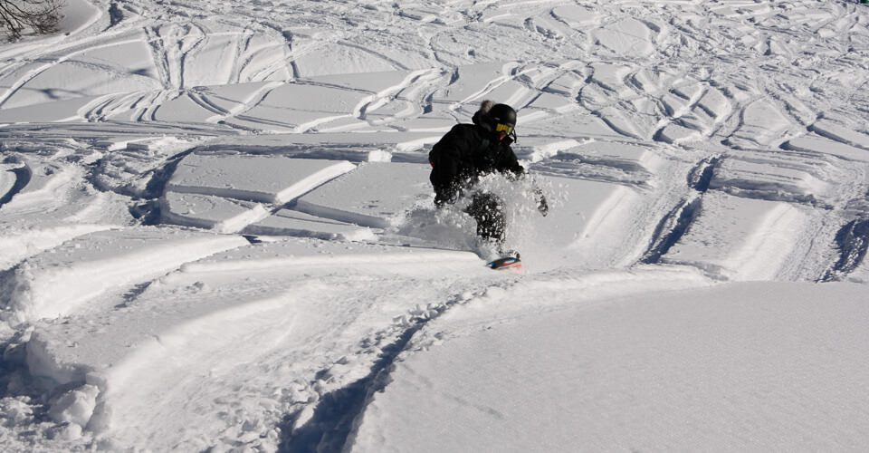 Photo: Daniel Elkan - Sauze d'Oulx ski resort by train