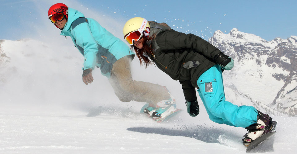 Photo: Agence Zoom - Serre Chevalier snowboarders