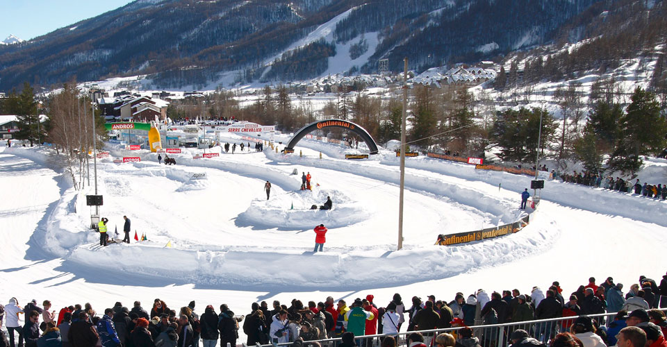 Photo: Agence Zoom - Serre Chevalier ice skating