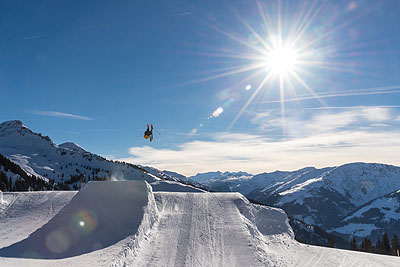 Skiwelt ski by train