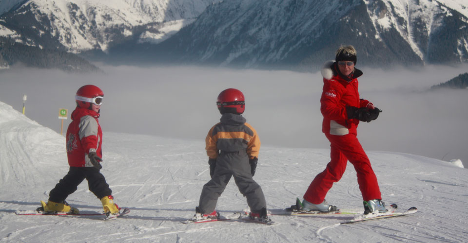 Photo: Daniel Elkan - St Gervais children ski lesson