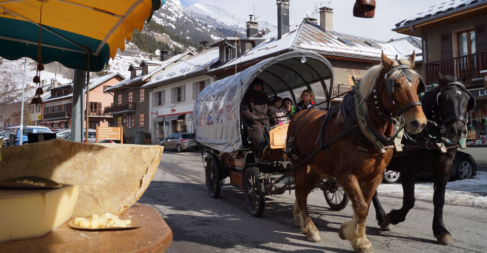 Photo: I. Pauwels - Val Cenis village transport