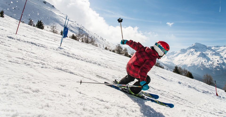 Photo: A Pernet - family skiing in Val Cenis